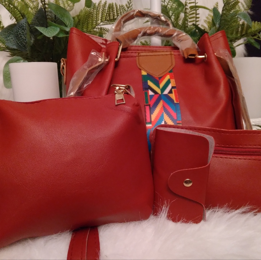 Women's purse set